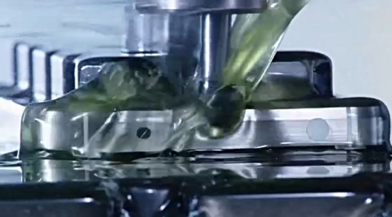 小米4、魅族MX4手機外殼加工用的是什么切削液？